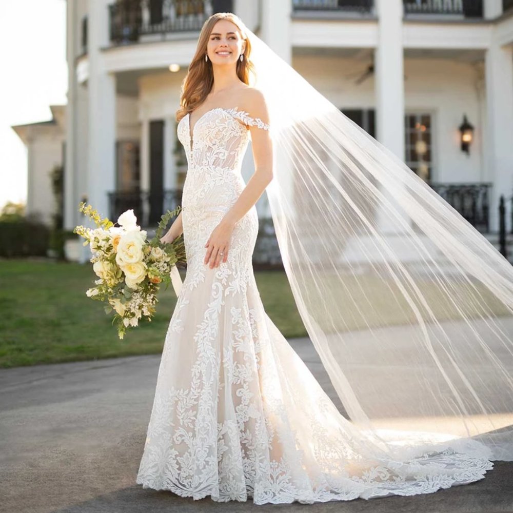 Martina Liana 1236 Modern Corset-Inspired Wedding Gown
